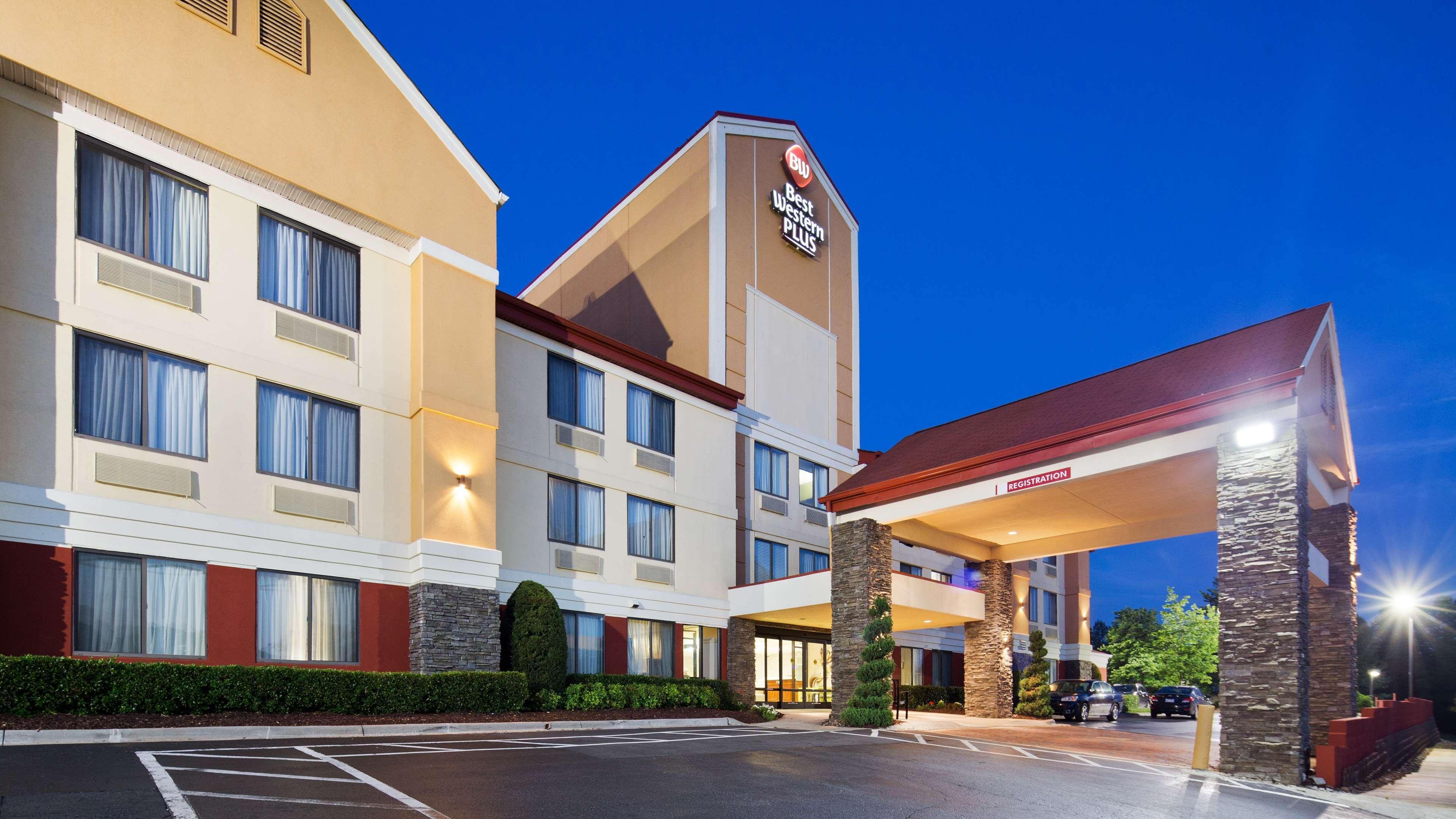Best Western Plus Huntersville Exterior photo